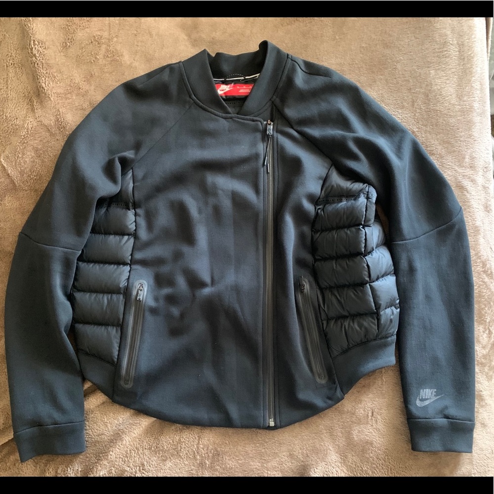 Nike Women's Nike Aeroloft Tech Fleece Moto Jacket